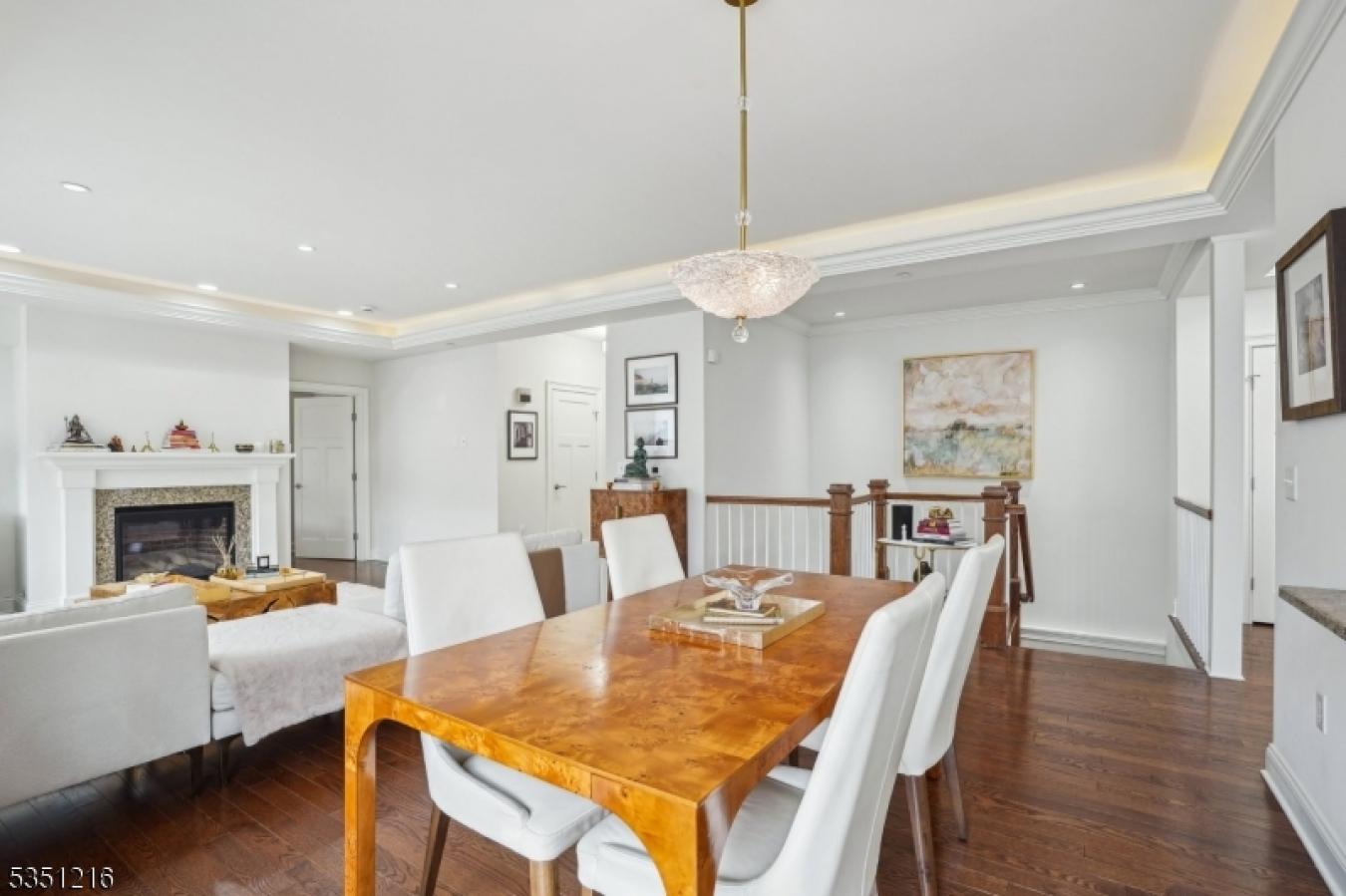 Summit City, New Jersey, 07901, United States, 2 Bedrooms Bedrooms, ,2 BathroomsBathrooms,Residential,For Sale,1828842