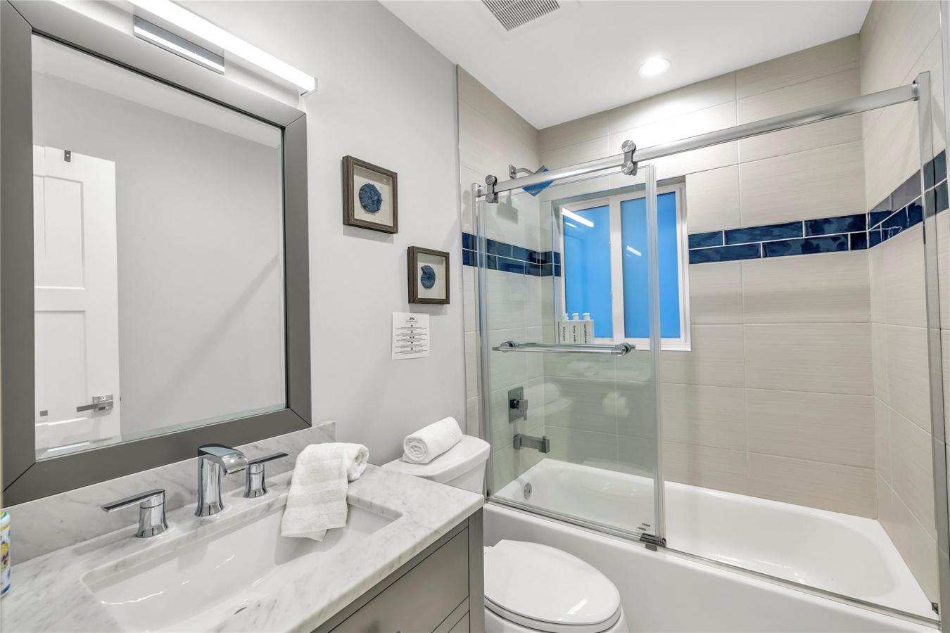 Lighthouse Point, Florida, 33064, United States, 3 Bedrooms Bedrooms, ,3 BathroomsBathrooms,Residential,For Sale,1828841