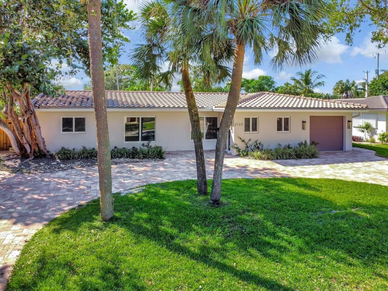 Lighthouse Point, Florida, 33064, United States, 3 Bedrooms Bedrooms, ,3 BathroomsBathrooms,Residential,For Sale,1828841