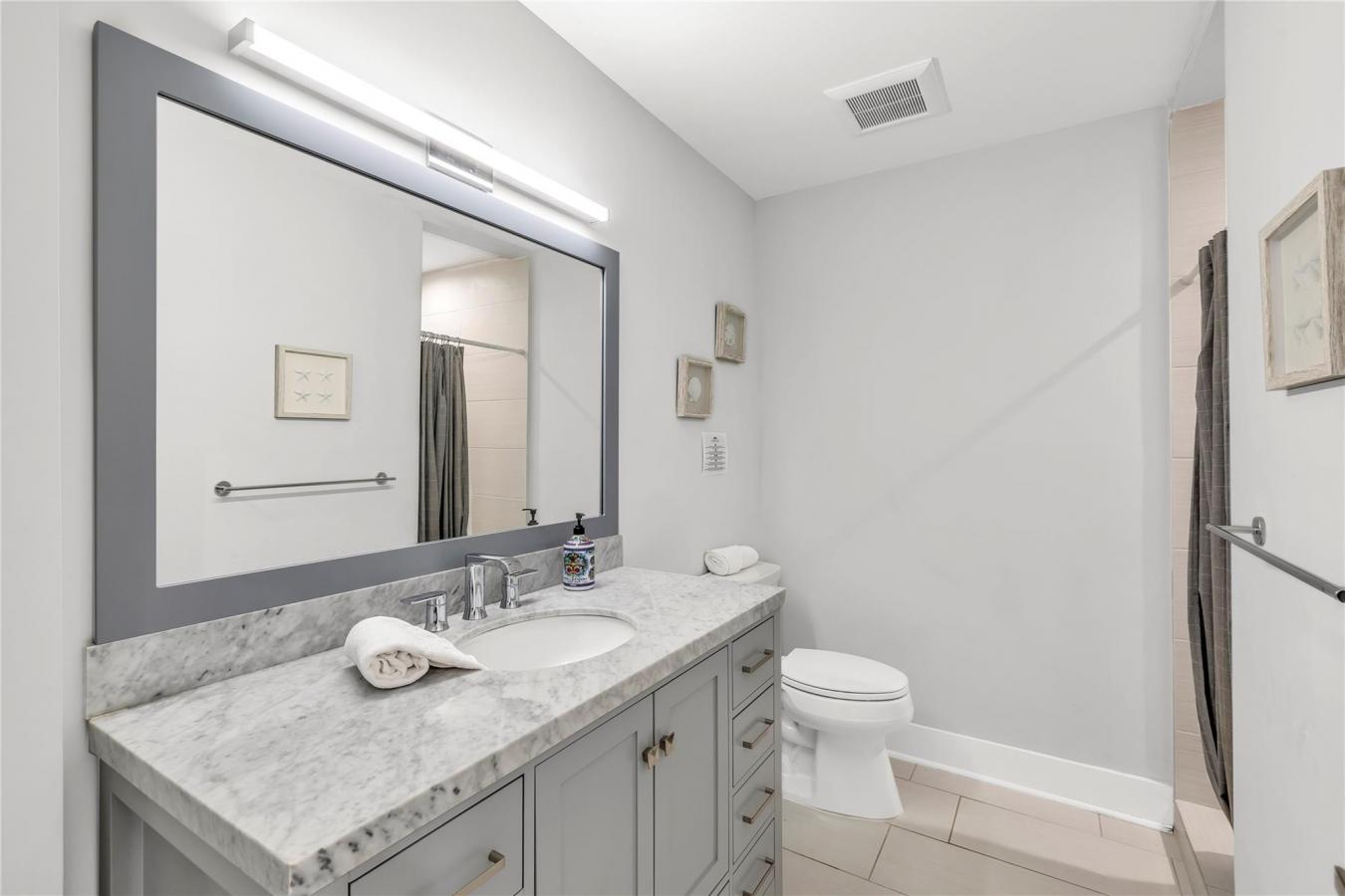 Lighthouse Point, Florida, 33064, United States, 3 Bedrooms Bedrooms, ,3 BathroomsBathrooms,Residential,For Sale,1828841