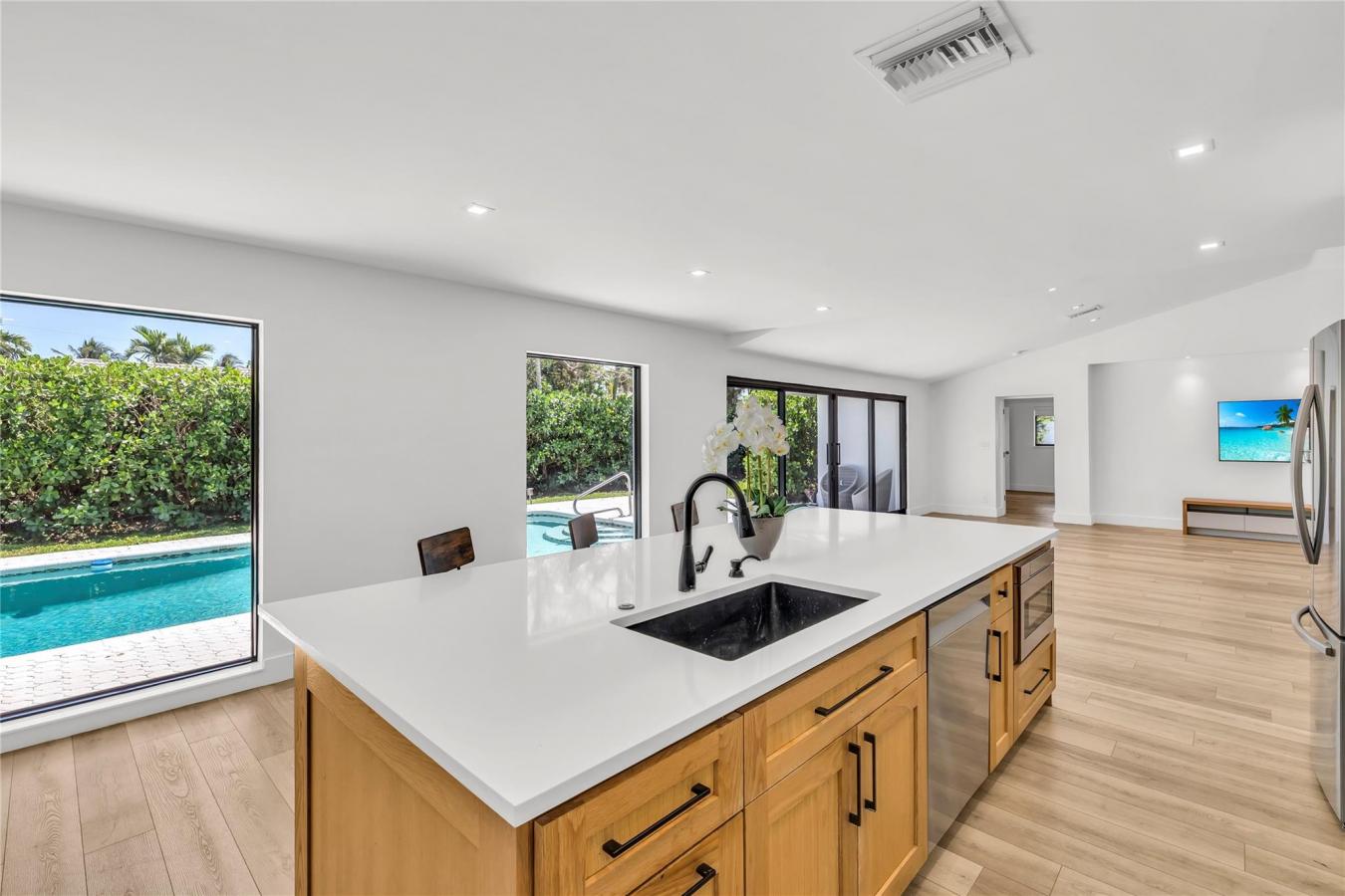 Boca Raton, Florida, 33487, United States, 3 Bedrooms Bedrooms, ,2 BathroomsBathrooms,Residential,For Sale,1828840
