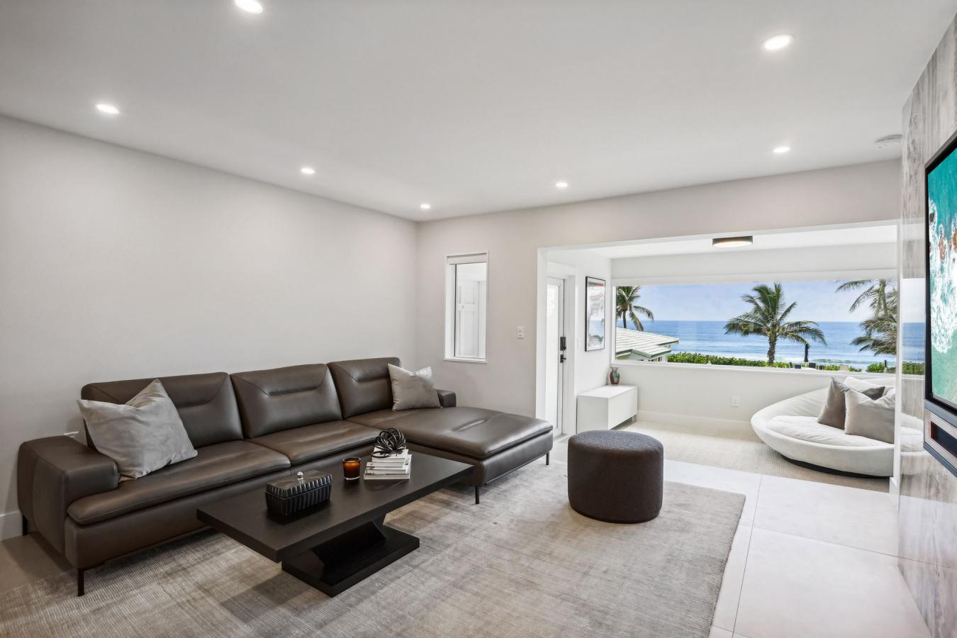 Highland Beach, Florida, 33487, United States, 2 Bedrooms Bedrooms, ,Residential,For Sale,1828839