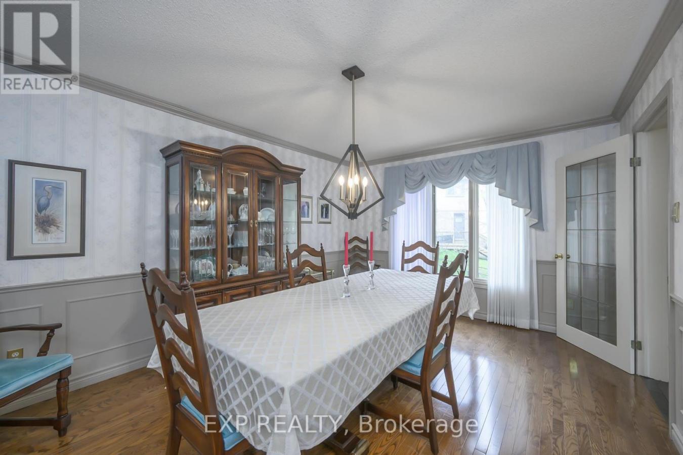 London North (North A), ON, N6G4W5, Canada, 5 Bedrooms Bedrooms, ,Residential,For Sale,1828838