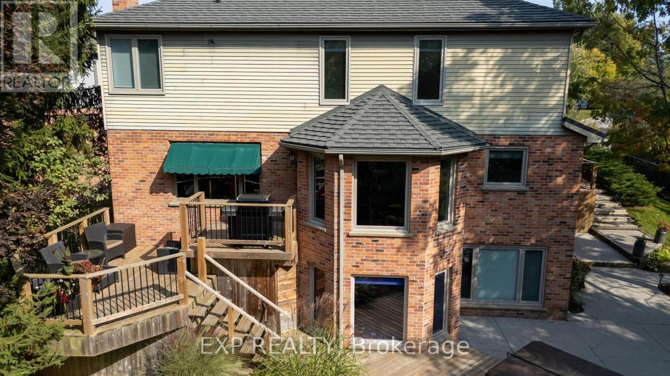 London North (North A), ON, N6G4W5, Canada, 5 Bedrooms Bedrooms, ,Residential,For Sale,1828838