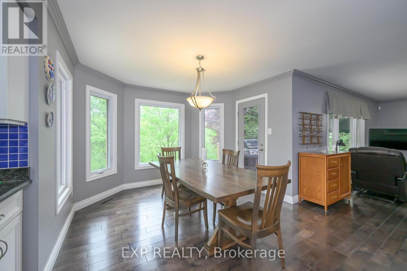 London North (North A), ON, N6G4W5, Canada, 5 Bedrooms Bedrooms, ,Residential,For Sale,1828838