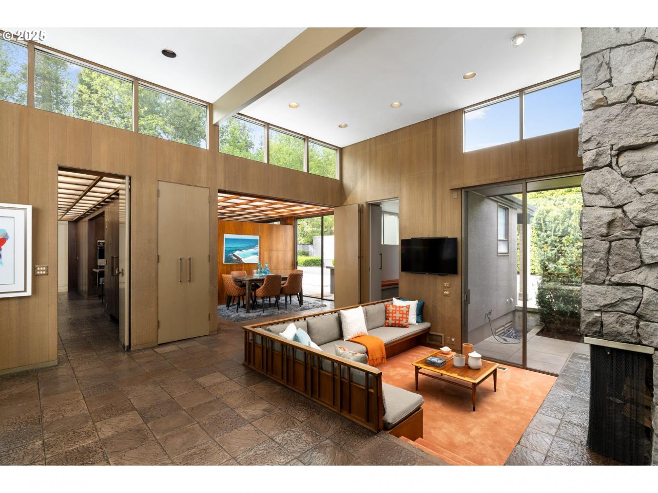Portland, Oregon, 97221, United States, 7 Bedrooms Bedrooms, ,5 BathroomsBathrooms,Residential,For Sale,1828835