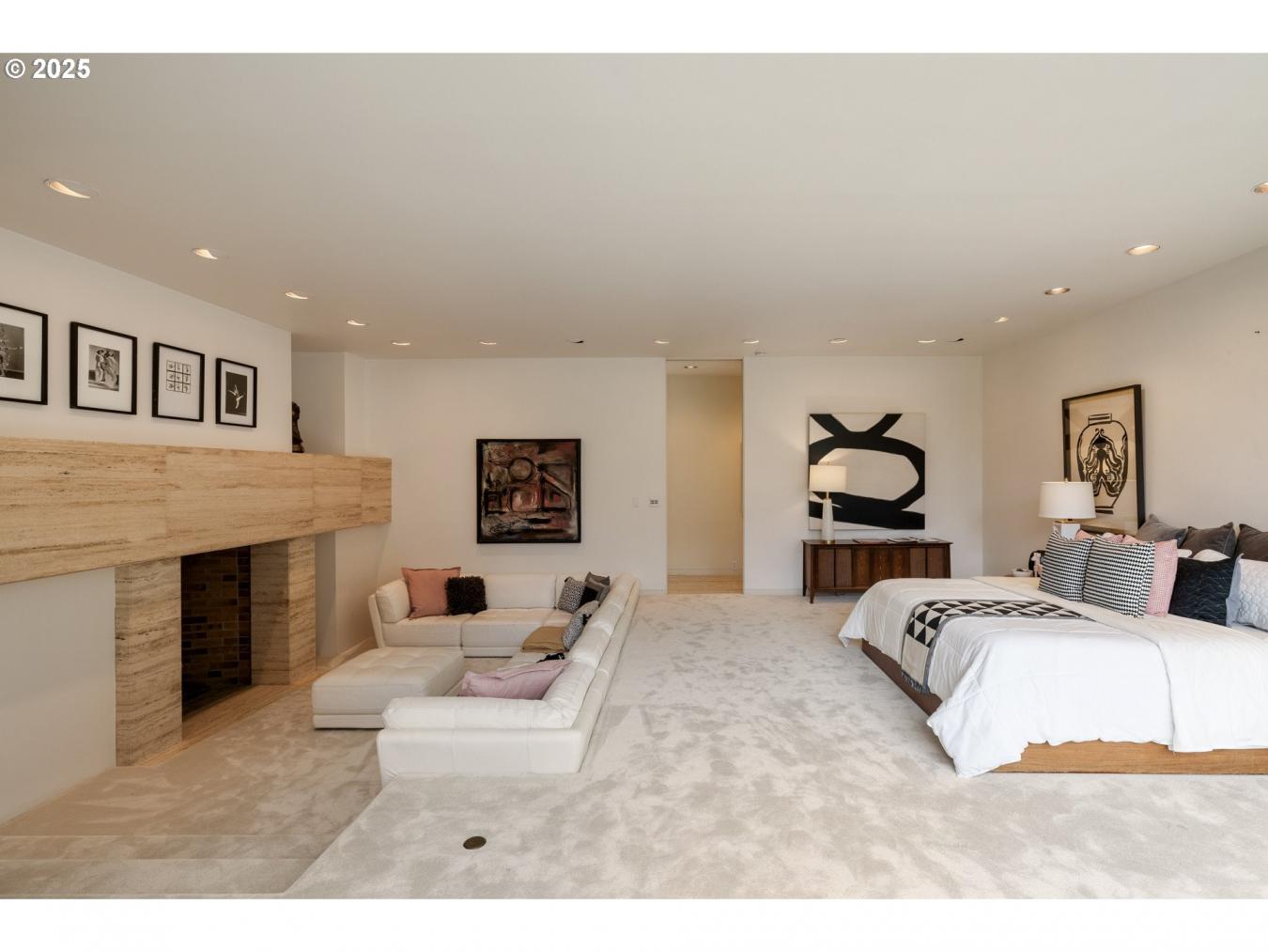 Portland, Oregon, 97221, United States, 7 Bedrooms Bedrooms, ,5 BathroomsBathrooms,Residential,For Sale,1828835