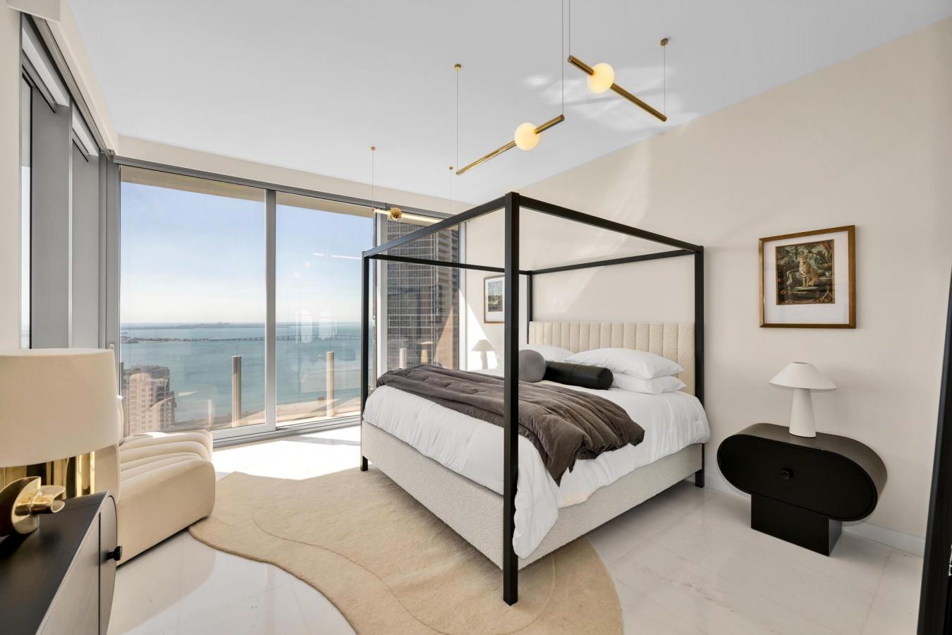 Miami, Miami Dade, 33131, United States, 3 Bedrooms Bedrooms, ,4 BathroomsBathrooms,Residential,For Sale,1828834
