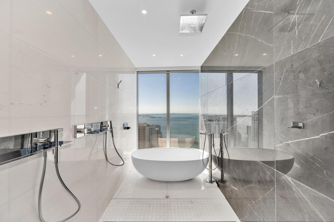 Miami, Miami Dade, 33131, United States, 3 Bedrooms Bedrooms, ,4 BathroomsBathrooms,Residential,For Sale,1828834