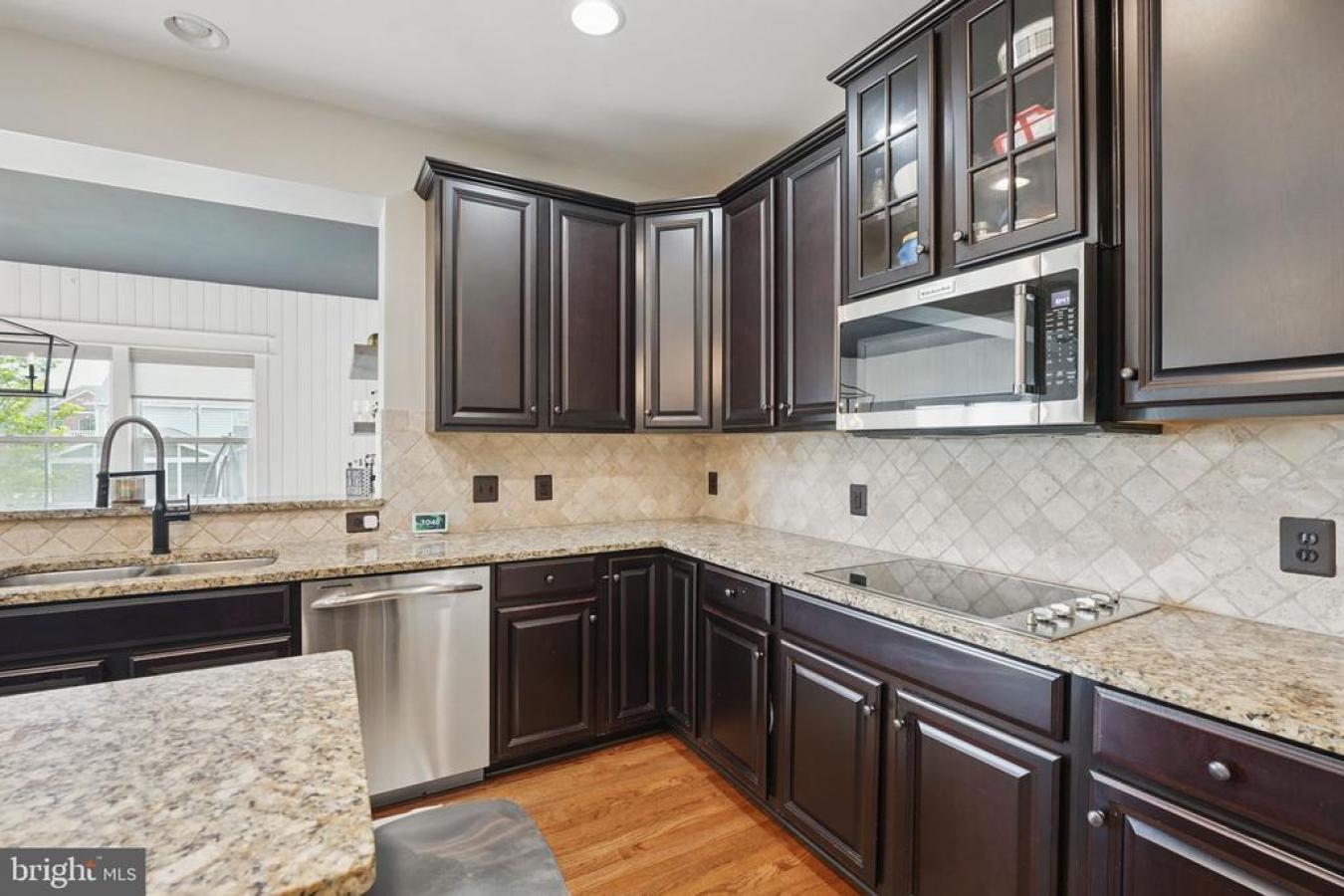 Chantilly, Virginia, 20152, United States, 5 Bedrooms Bedrooms, ,3 BathroomsBathrooms,Residential,For Sale,1828829
