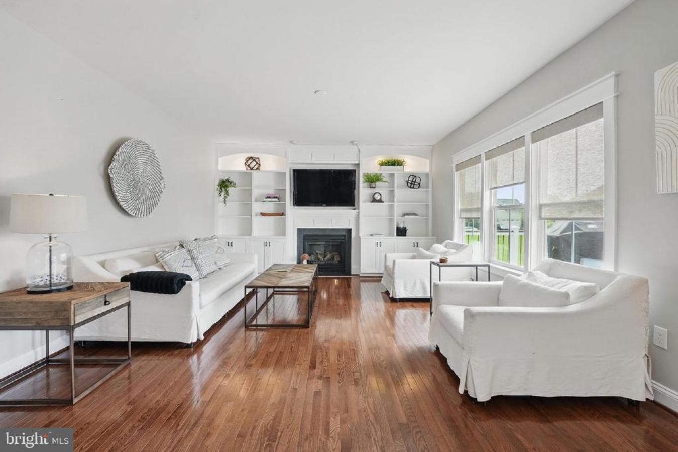 Chantilly, Virginia, 20152, United States, 5 Bedrooms Bedrooms, ,3 BathroomsBathrooms,Residential,For Sale,1828829