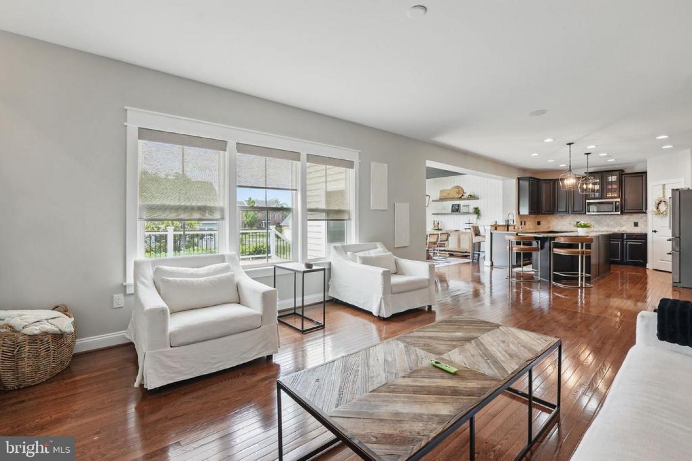 Chantilly, Virginia, 20152, United States, 5 Bedrooms Bedrooms, ,3 BathroomsBathrooms,Residential,For Sale,1828829
