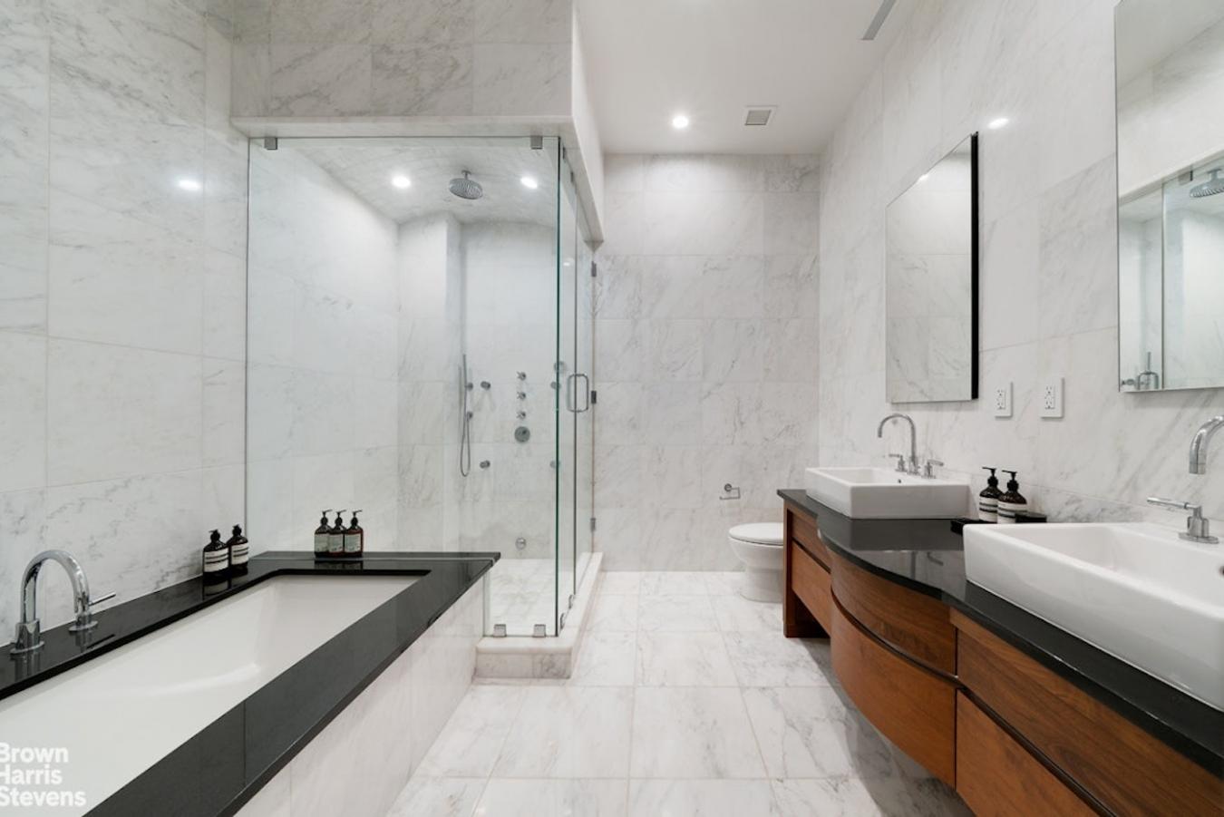 West Village, New York, 10011, United States, 3 Bedrooms Bedrooms, ,2 BathroomsBathrooms,Residential,For Sale,1824309
