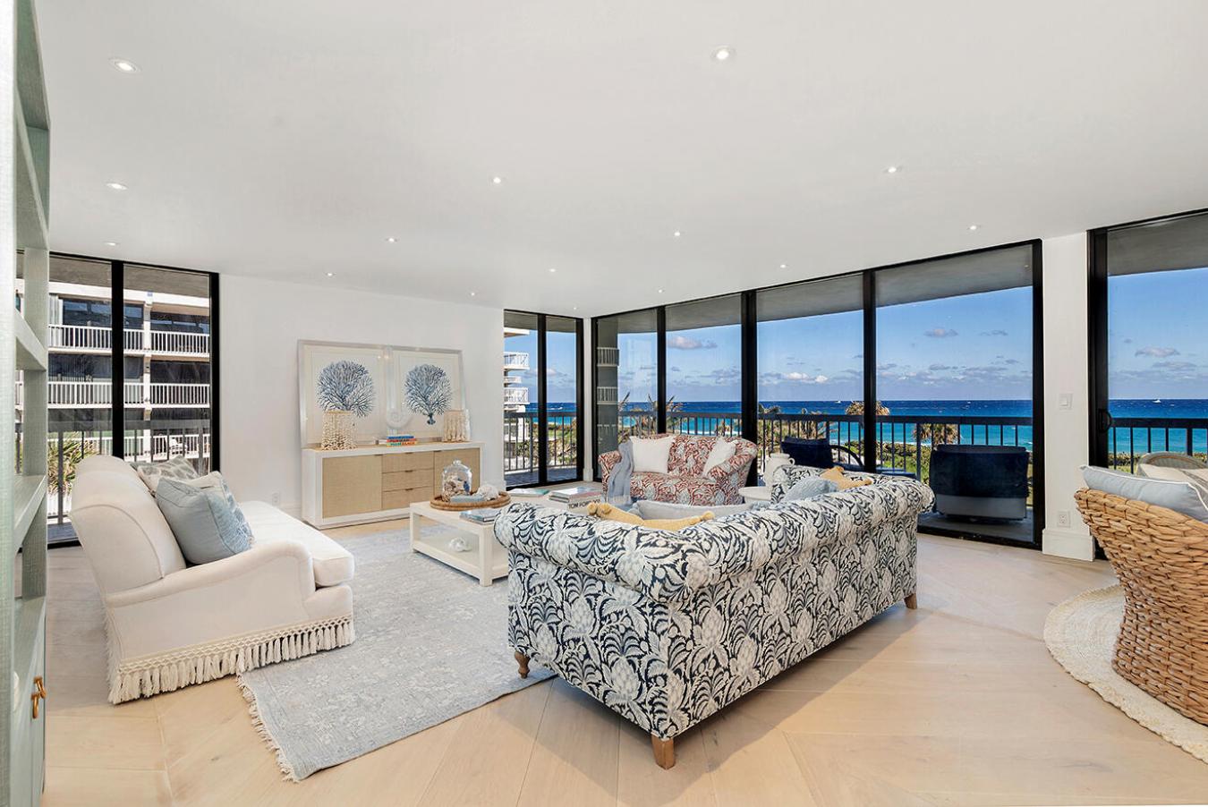 Palm Beach, Florida, 33480, United States, 3 Bedrooms Bedrooms, ,3 BathroomsBathrooms,Residential,For Sale,1824307