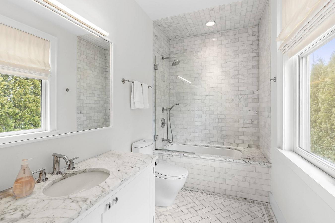 Village of East Hampton, New York, 11937, United States, 4 Bedrooms Bedrooms, ,5 BathroomsBathrooms,Residential,For Sale,1824306