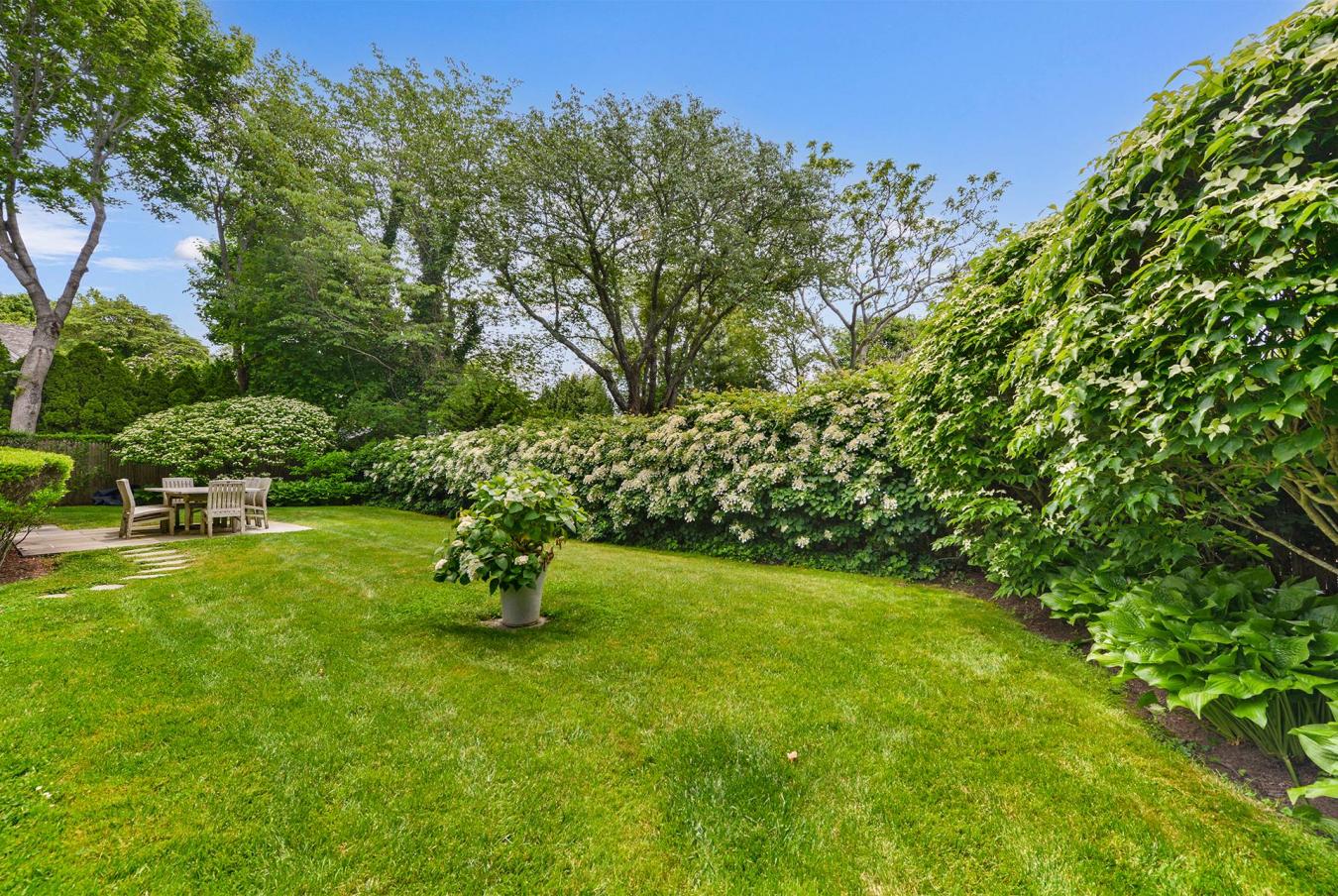 Village of East Hampton, New York, 11937, United States, 4 Bedrooms Bedrooms, ,5 BathroomsBathrooms,Residential,For Sale,1824306