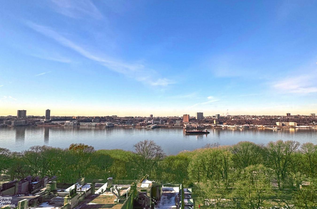 New York, New York, 10025, United States, 1 Bedroom Bedrooms, ,1 BathroomBathrooms,Residential,For Sale,1824300