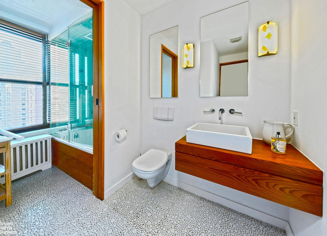 New York, New York, 10025, United States, 1 Bedroom Bedrooms, ,1 BathroomBathrooms,Residential,For Sale,1824300