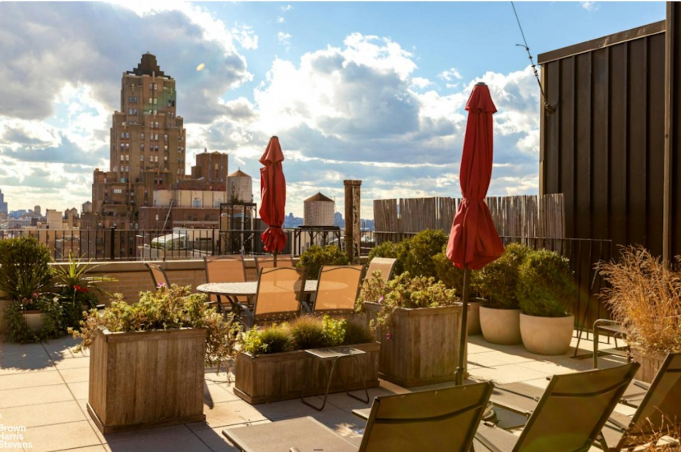 New York, New York, 10025, United States, 1 Bedroom Bedrooms, ,1 BathroomBathrooms,Residential,For Sale,1824300