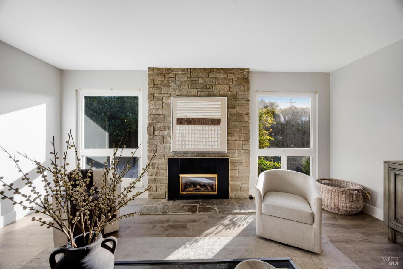 Novato, California, 94947, United States, 4 Bedrooms Bedrooms, ,2 BathroomsBathrooms,Residential,For Sale,1828827