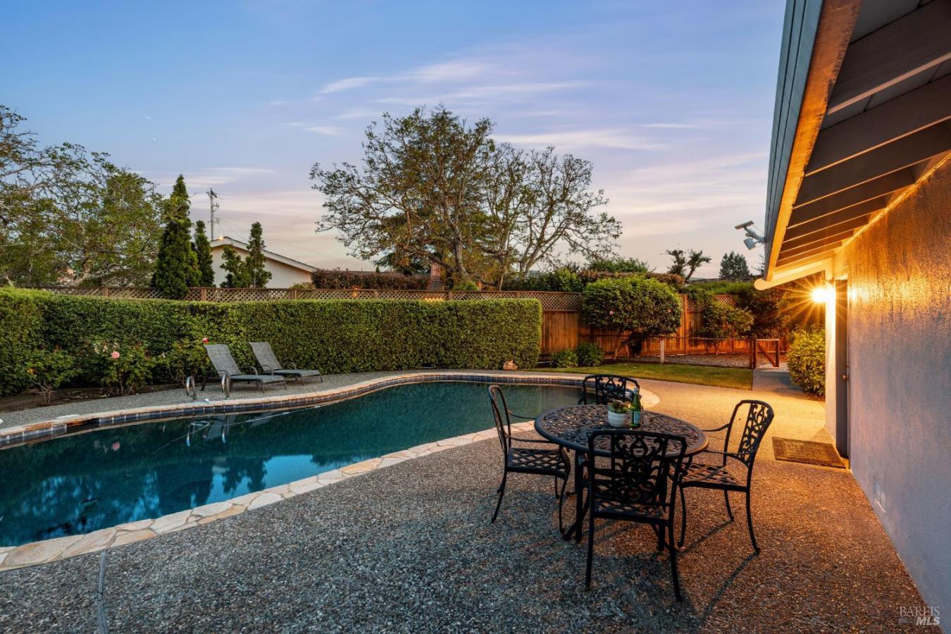 Novato, California, 94947, United States, 4 Bedrooms Bedrooms, ,2 BathroomsBathrooms,Residential,For Sale,1828827