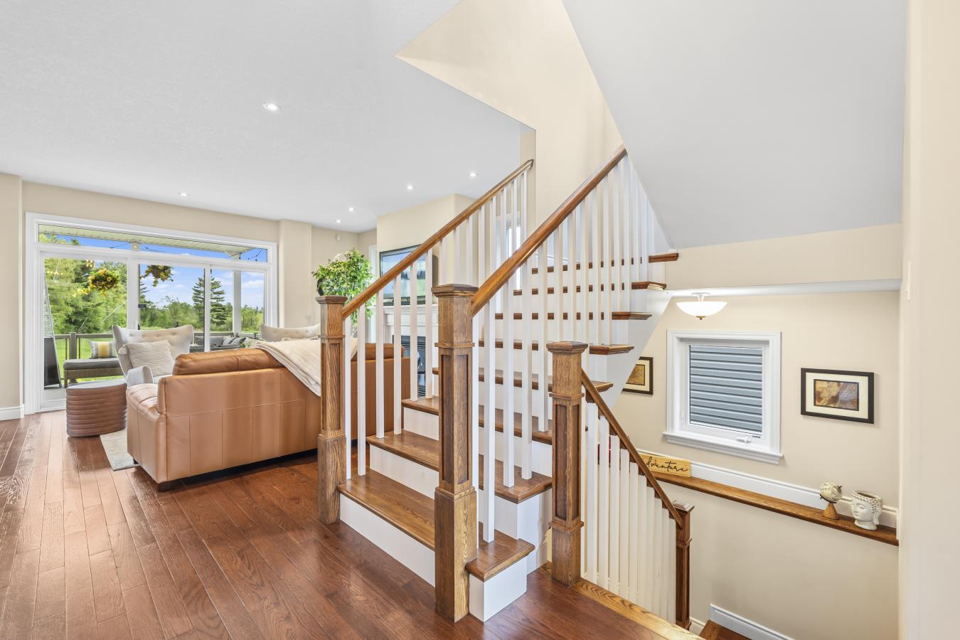 Kingston, Frontenac, K7M 0C9, Canada, 4 Bedrooms Bedrooms, ,3 BathroomsBathrooms,Residential,For Sale,1828825