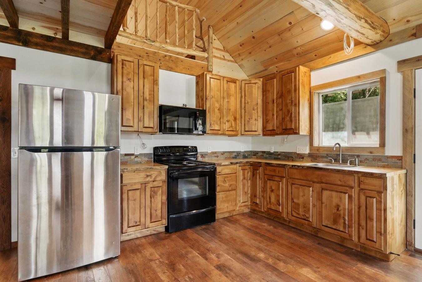 Clark Fork, Bonner, 83811, United States, 6 Bedrooms Bedrooms, ,3 BathroomsBathrooms,Residential,For Sale,1828824