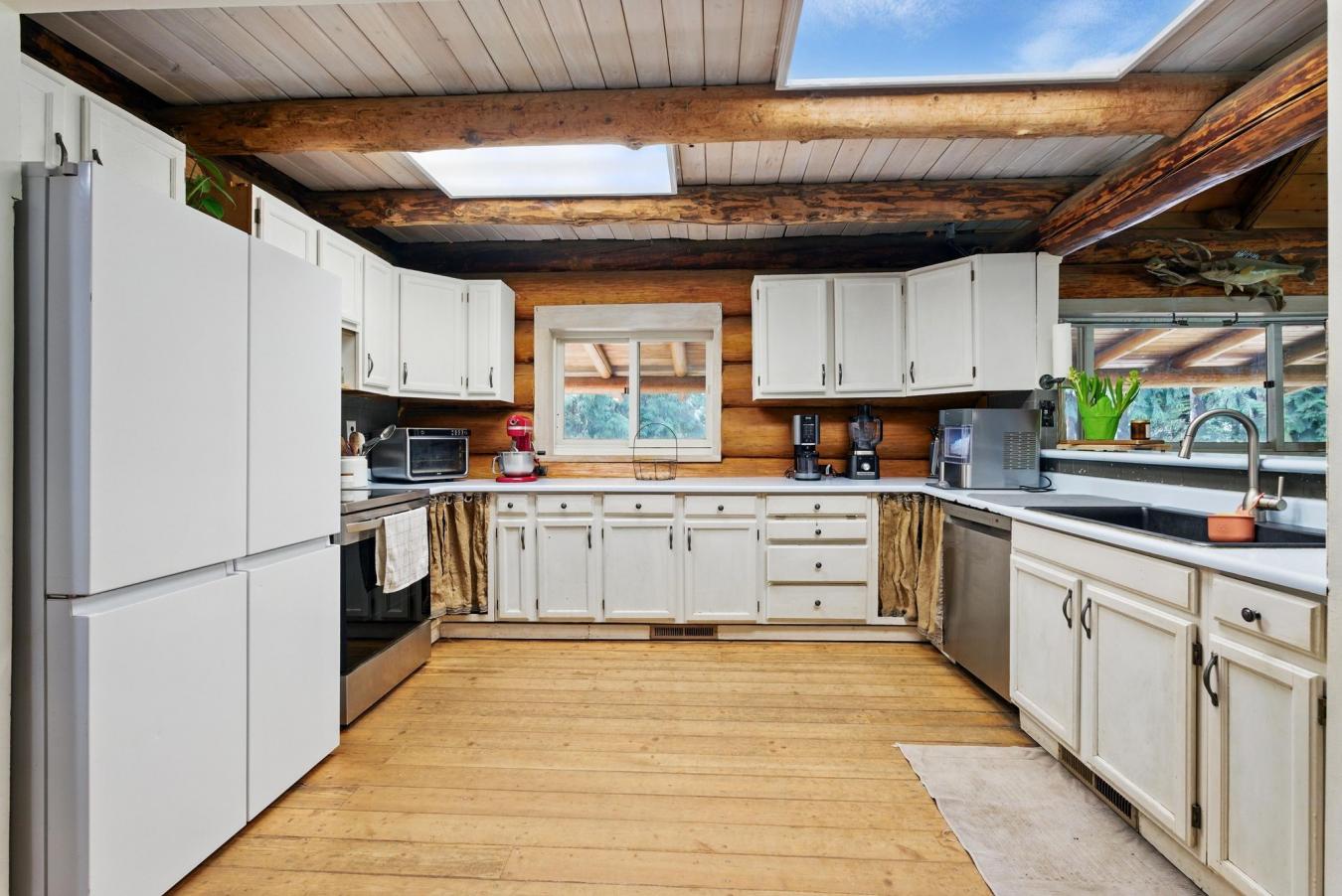 Clark Fork, Bonner, 83811, United States, 6 Bedrooms Bedrooms, ,3 BathroomsBathrooms,Residential,For Sale,1828824