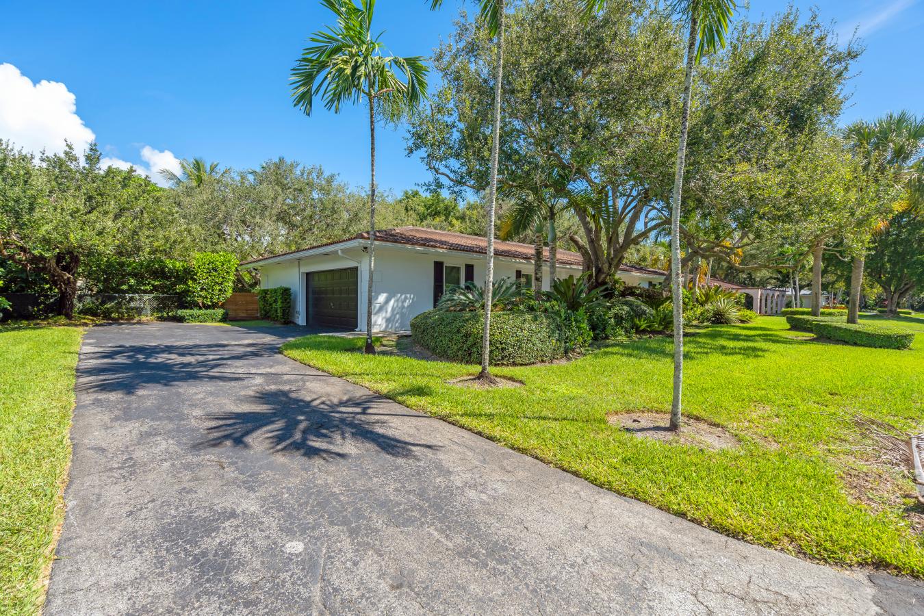 Palmetto Bay, Florida, 33157, United States, 3 Bedrooms Bedrooms, ,3 BathroomsBathrooms,Residential,For Sale,1828823