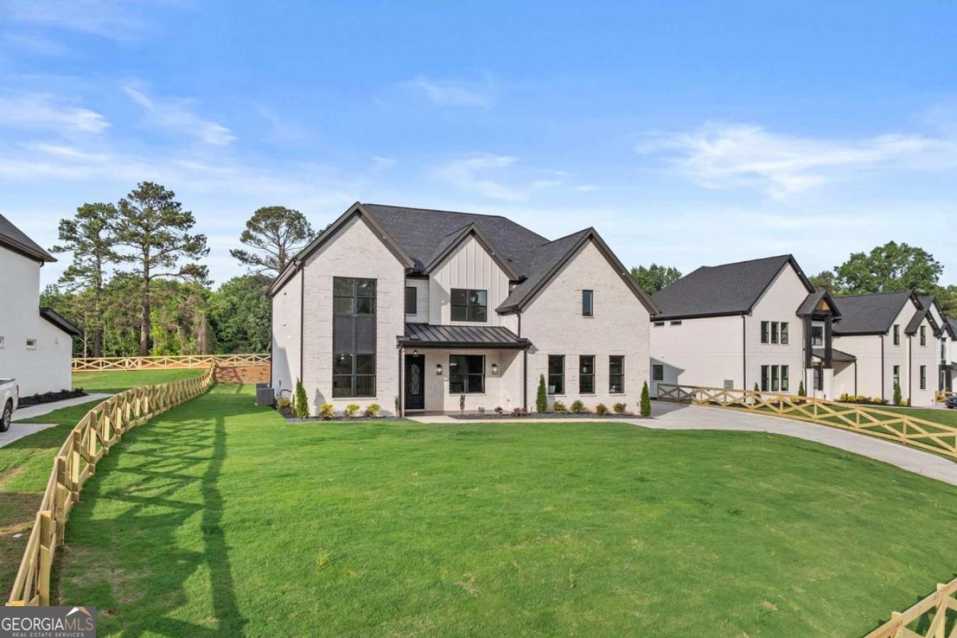 Braselton, Georgia, 30517, United States, 5 Bedrooms Bedrooms, ,4 BathroomsBathrooms,Residential,For Sale,1828822