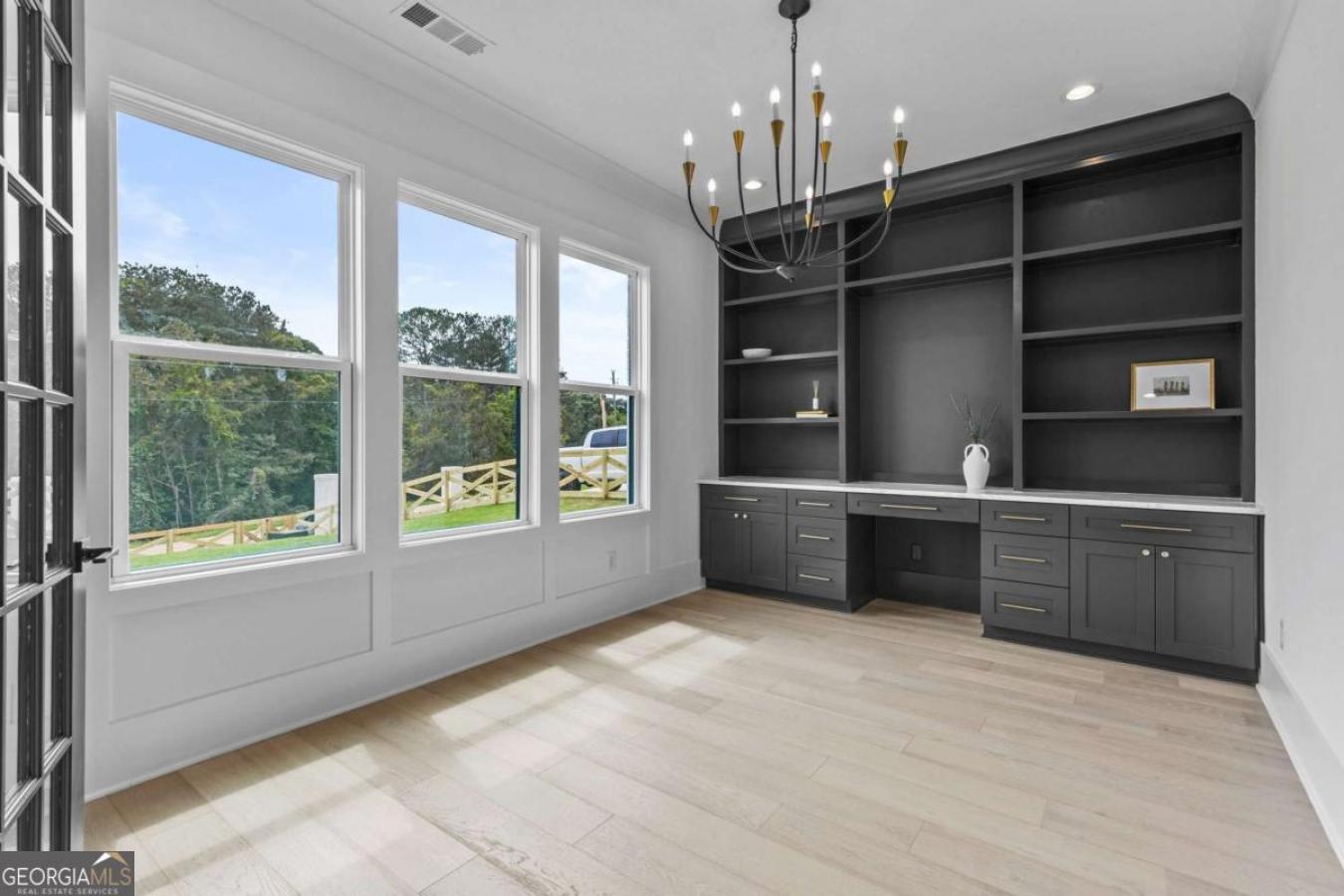 Braselton, Georgia, 30517, United States, 5 Bedrooms Bedrooms, ,4 BathroomsBathrooms,Residential,For Sale,1828821