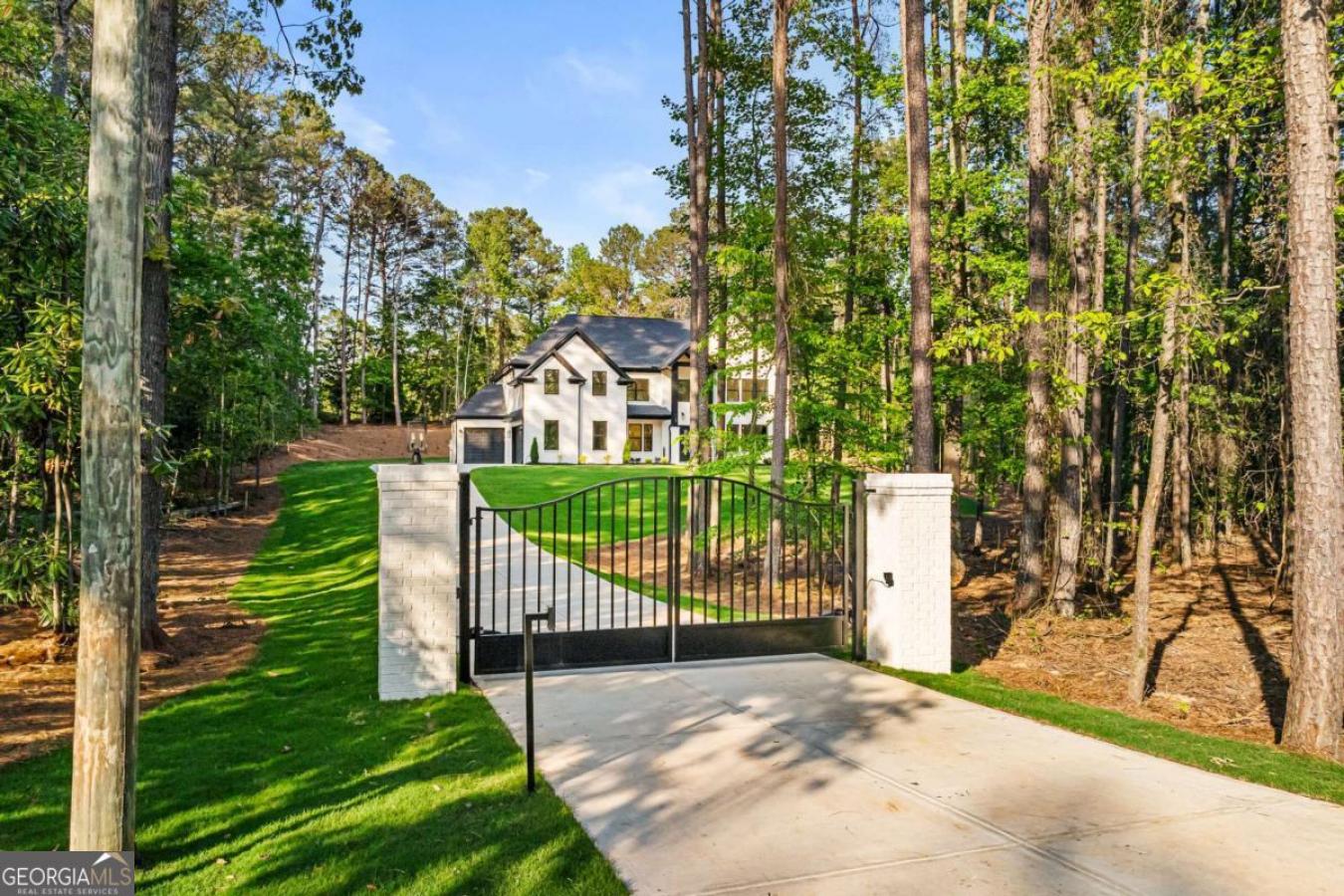 Auburn, Georgia, 30011, United States, 5 Bedrooms Bedrooms, ,5 BathroomsBathrooms,Residential,For Sale,1828820