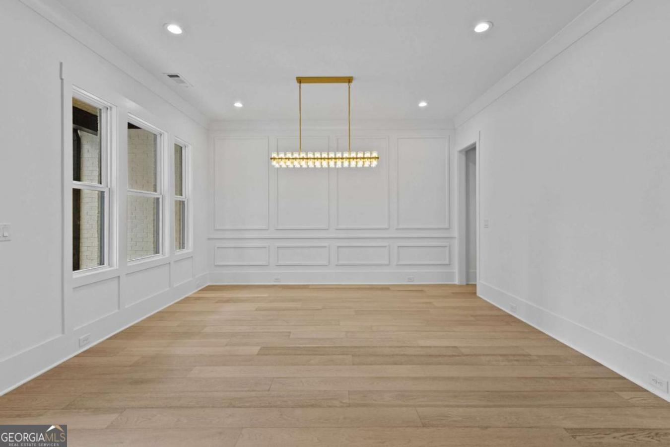 Auburn, Georgia, 30011, United States, 5 Bedrooms Bedrooms, ,5 BathroomsBathrooms,Residential,For Sale,1828820