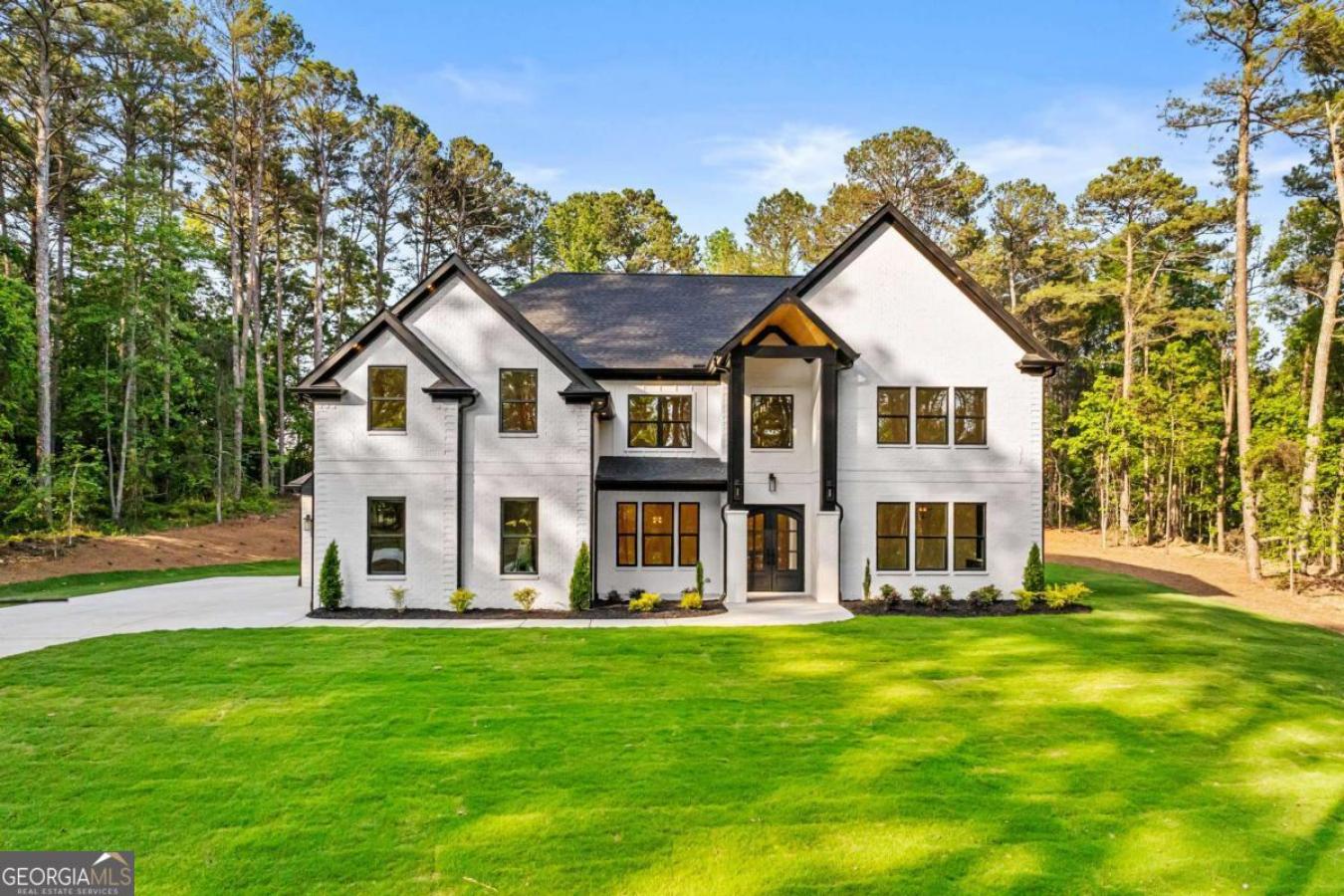 Auburn, Georgia, 30011, United States, 5 Bedrooms Bedrooms, ,5 BathroomsBathrooms,Residential,For Sale,1828820