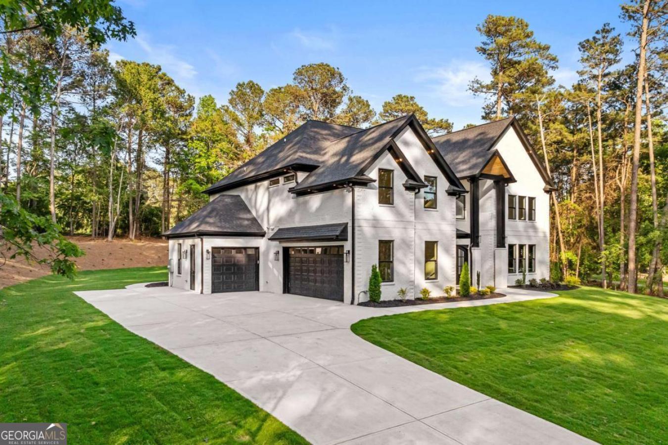 Auburn, Georgia, 30011, United States, 5 Bedrooms Bedrooms, ,5 BathroomsBathrooms,Residential,For Sale,1828820