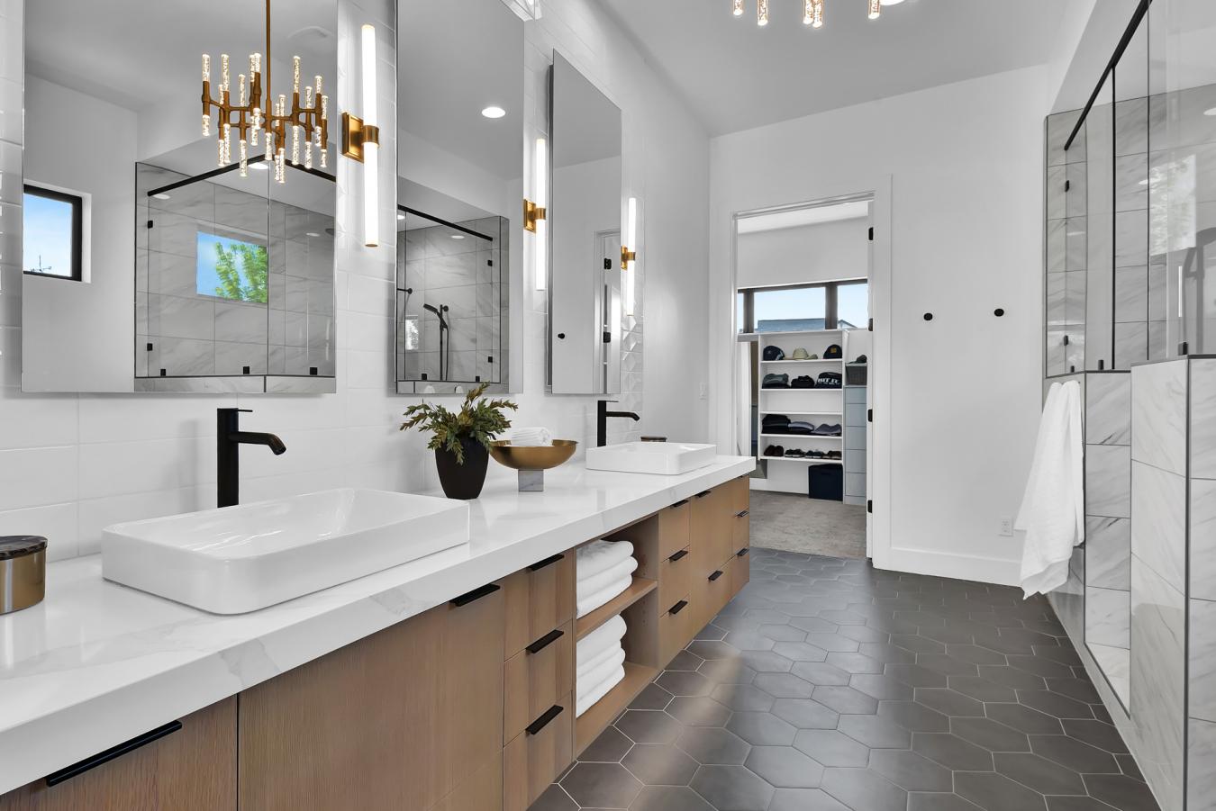 Meridian, Idaho, 83642, United States, 5 Bedrooms Bedrooms, ,5 BathroomsBathrooms,Residential,For Sale,1824296