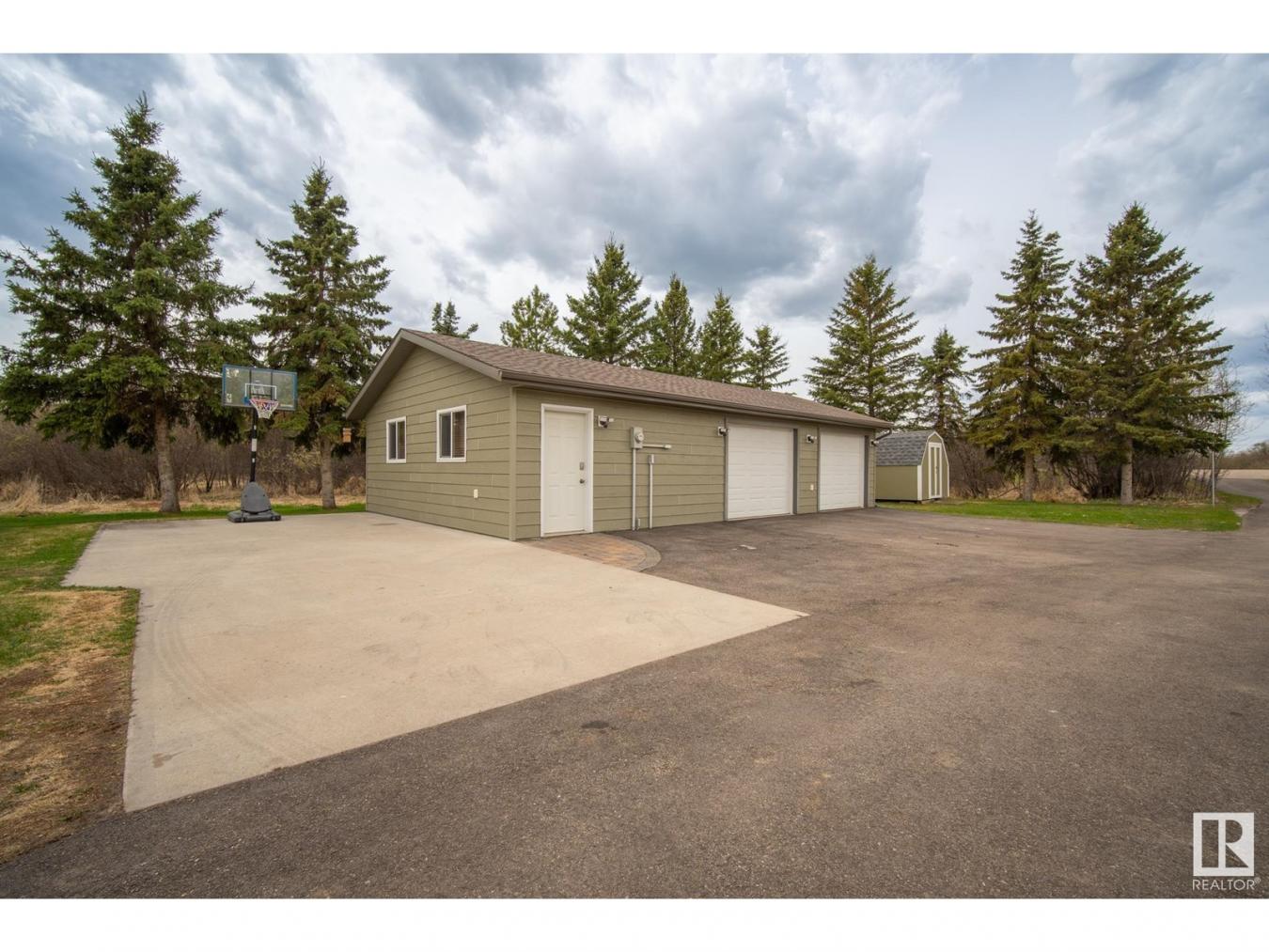 Rural Leduc County, AB, T0C2V0, Canada, 7 Bedrooms Bedrooms, ,3 BathroomsBathrooms,Residential,For Sale,1828818