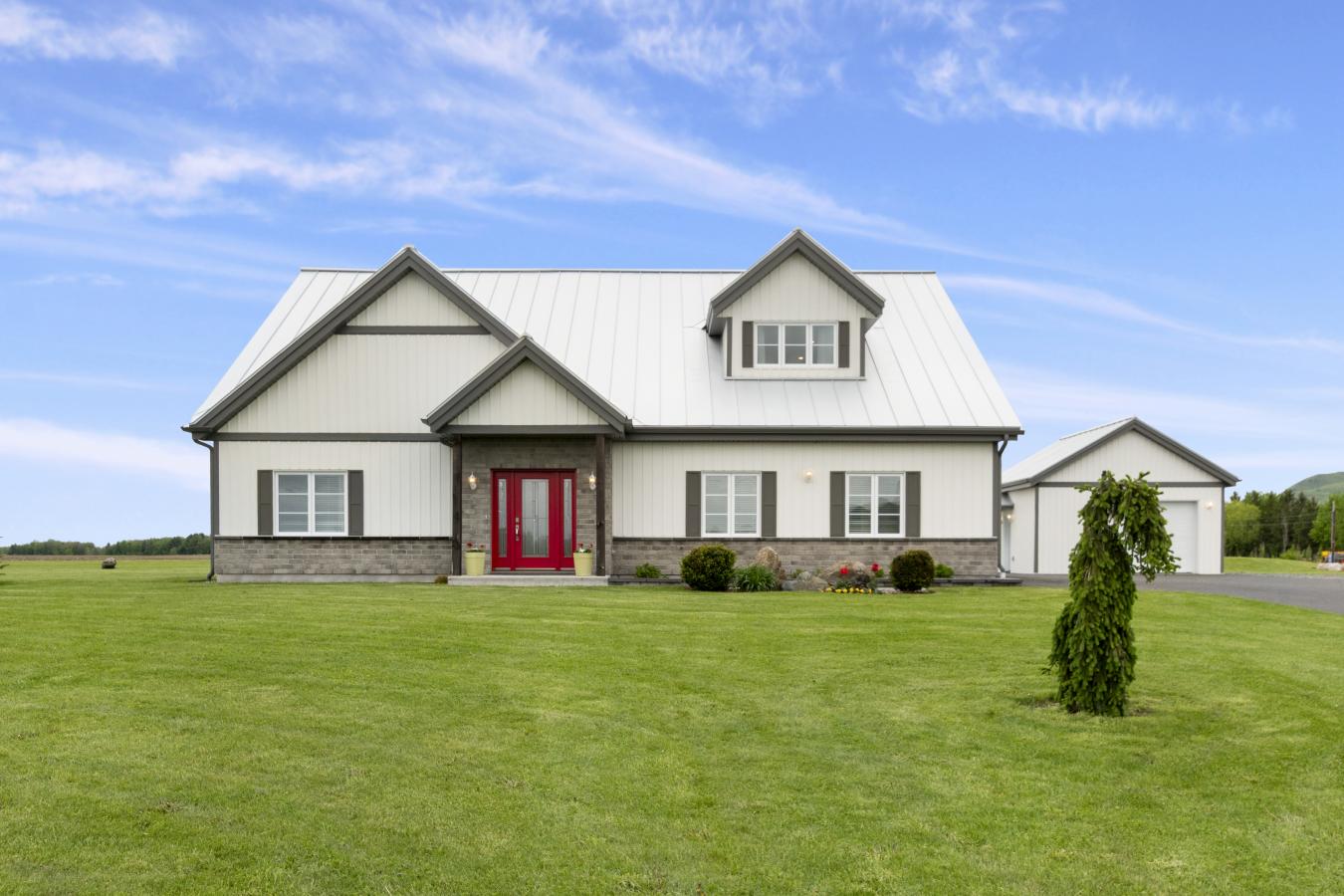 St-Jean-Baptiste, QC, J0L 2B0, Canada, 4 Bedrooms Bedrooms, ,2 BathroomsBathrooms,Residential,For Sale,1828817