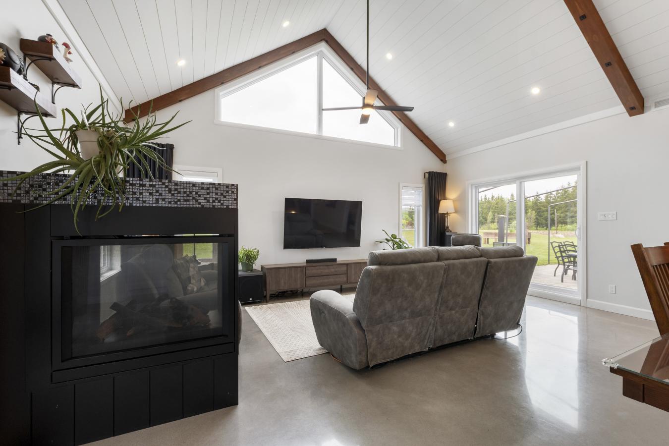 St-Jean-Baptiste, QC, J0L 2B0, Canada, 4 Bedrooms Bedrooms, ,2 BathroomsBathrooms,Residential,For Sale,1828817