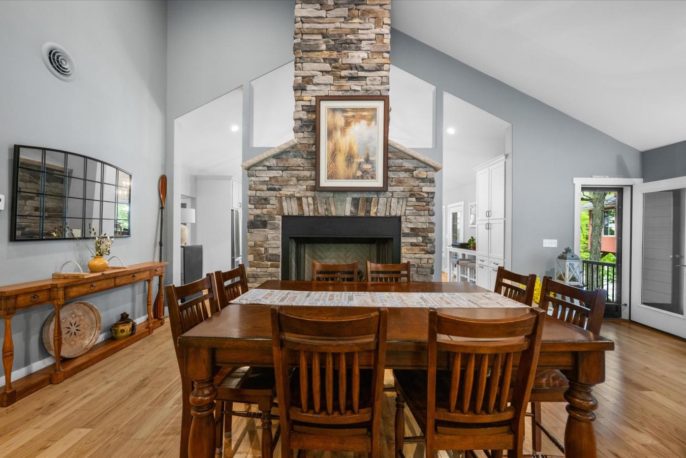 Brooklyn, Michigan, 49230, United States, 5 Bedrooms Bedrooms, ,3 BathroomsBathrooms,Residential,For Sale,1824295