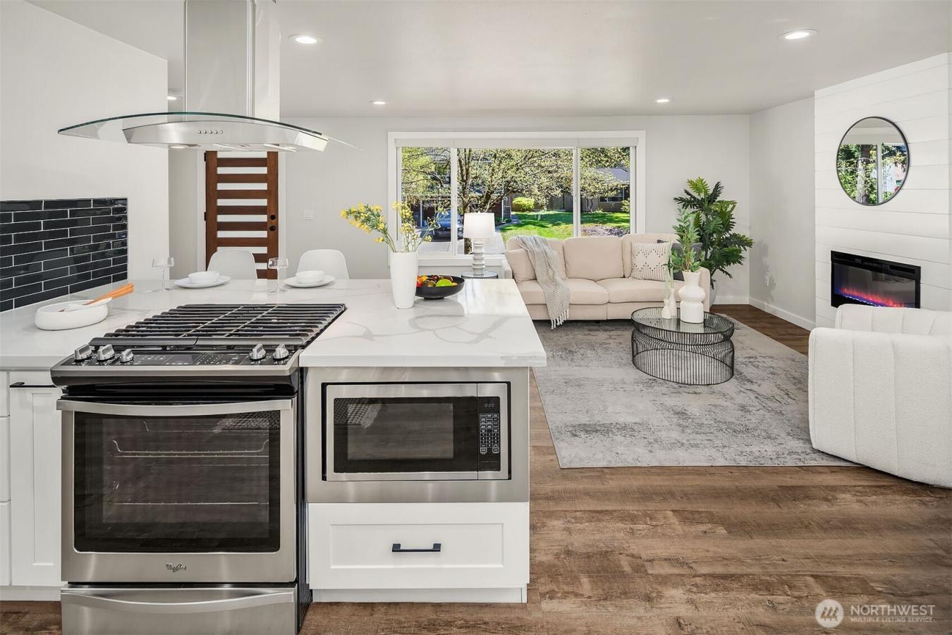 Kirkland, Washington, 98034, United States, 3 Bedrooms Bedrooms, ,1 BathroomBathrooms,Residential,For Sale,1828815