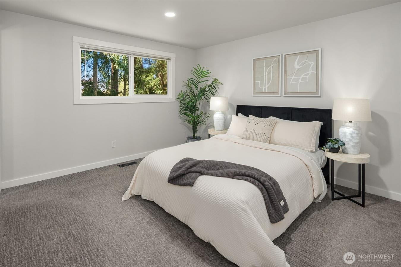 Kirkland, Washington, 98034, United States, 3 Bedrooms Bedrooms, ,1 BathroomBathrooms,Residential,For Sale,1828815
