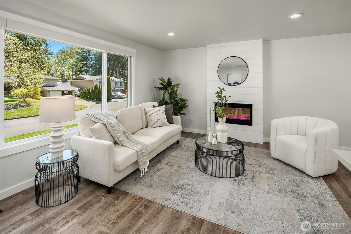 Kirkland, Washington, 98034, United States, 3 Bedrooms Bedrooms, ,1 BathroomBathrooms,Residential,For Sale,1828815