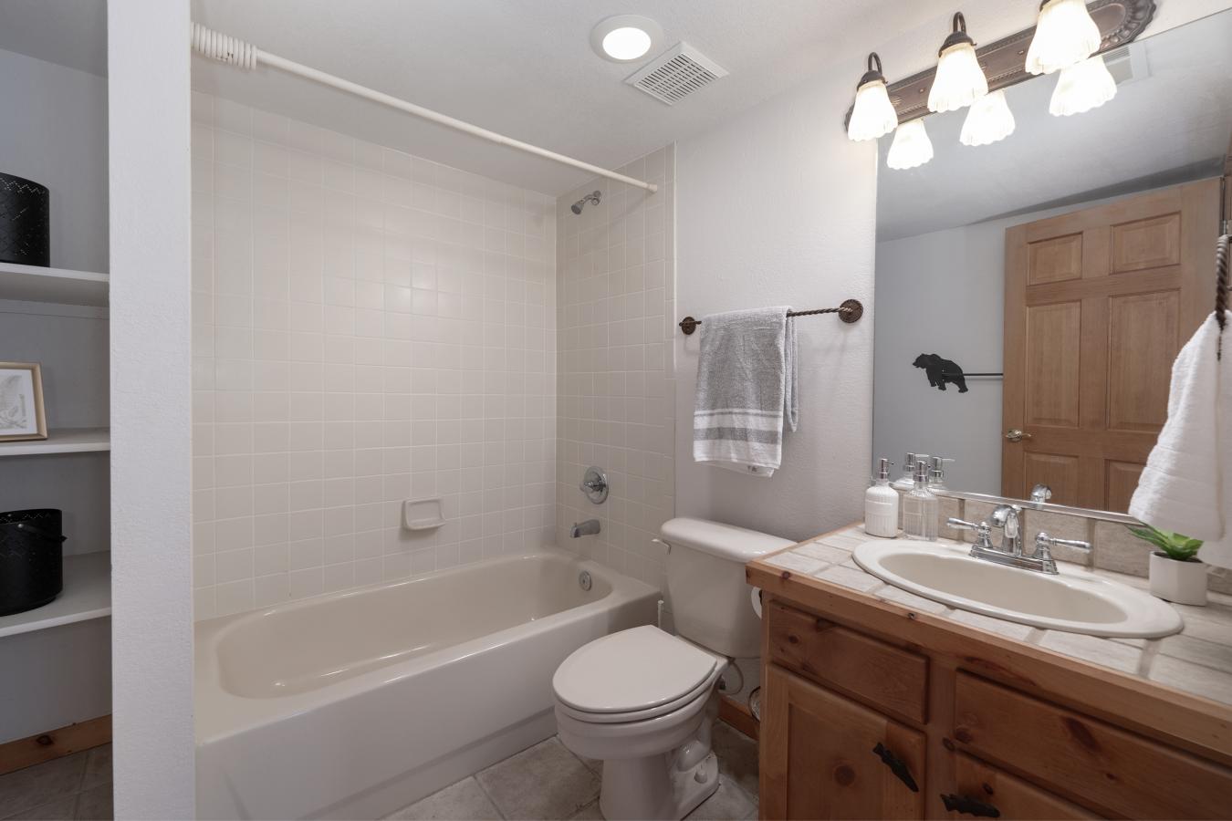 Grand Lake, Grand, 80447, United States, 4 Bedrooms Bedrooms, ,4 BathroomsBathrooms,Residential,For Sale,1828808