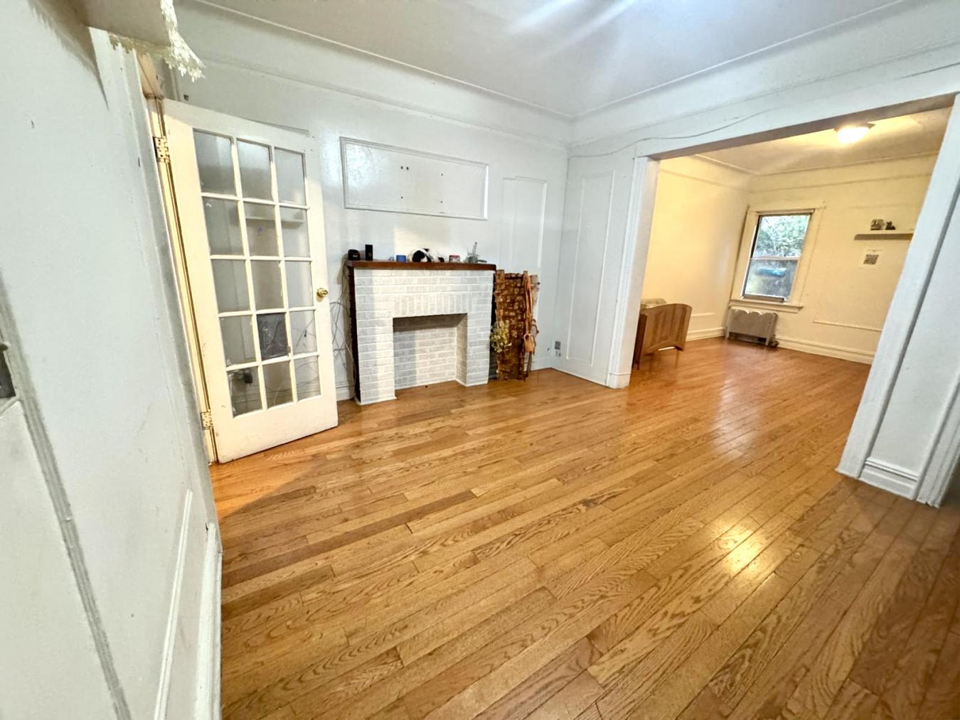 Elmhurst, Queens, 11373, United States, 3 Bedrooms Bedrooms, ,2 BathroomsBathrooms,Residential,For Sale,1828807