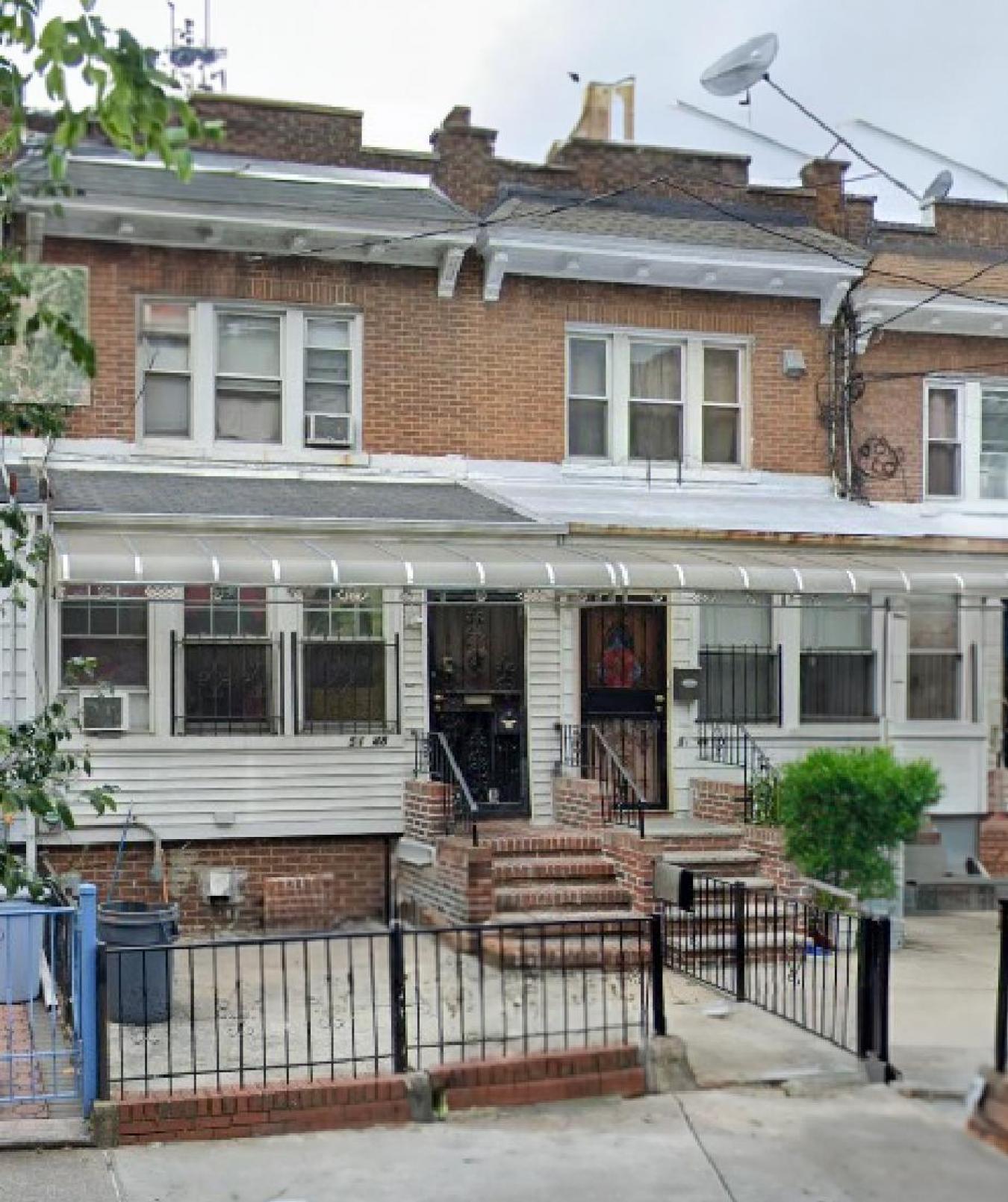 Elmhurst, Queens, 11373, United States, 3 Bedrooms Bedrooms, ,2 BathroomsBathrooms,Residential,For Sale,1828807