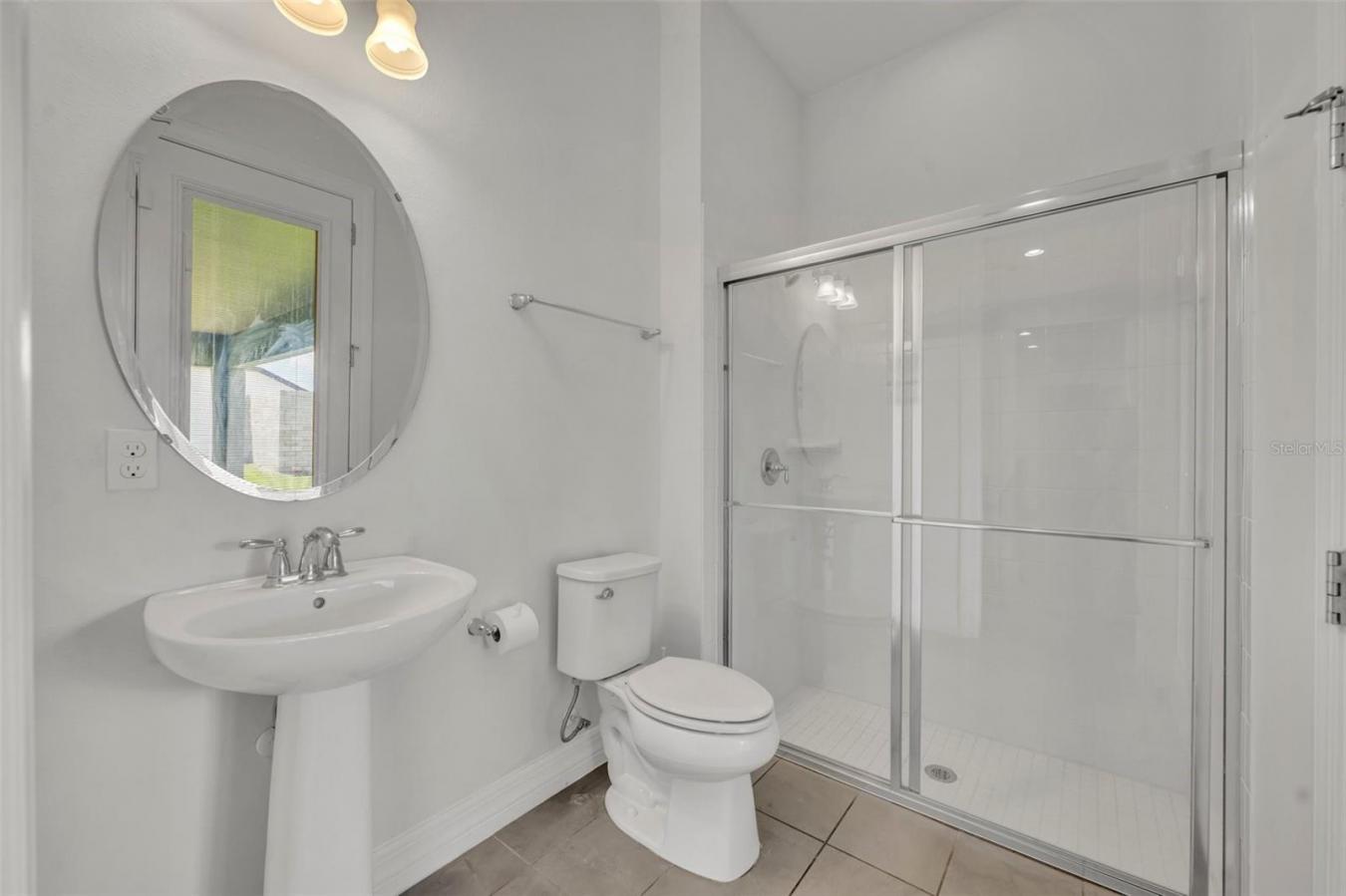 ORLANDO, Florida, 32820, United States, 6 Bedrooms Bedrooms, ,5 BathroomsBathrooms,Residential,For Sale,1828804