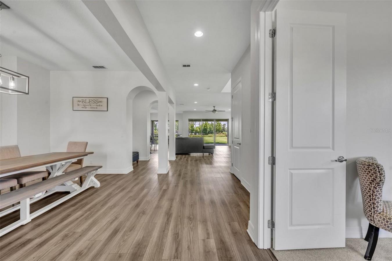 ORLANDO, Florida, 32820, United States, 6 Bedrooms Bedrooms, ,5 BathroomsBathrooms,Residential,For Sale,1828804