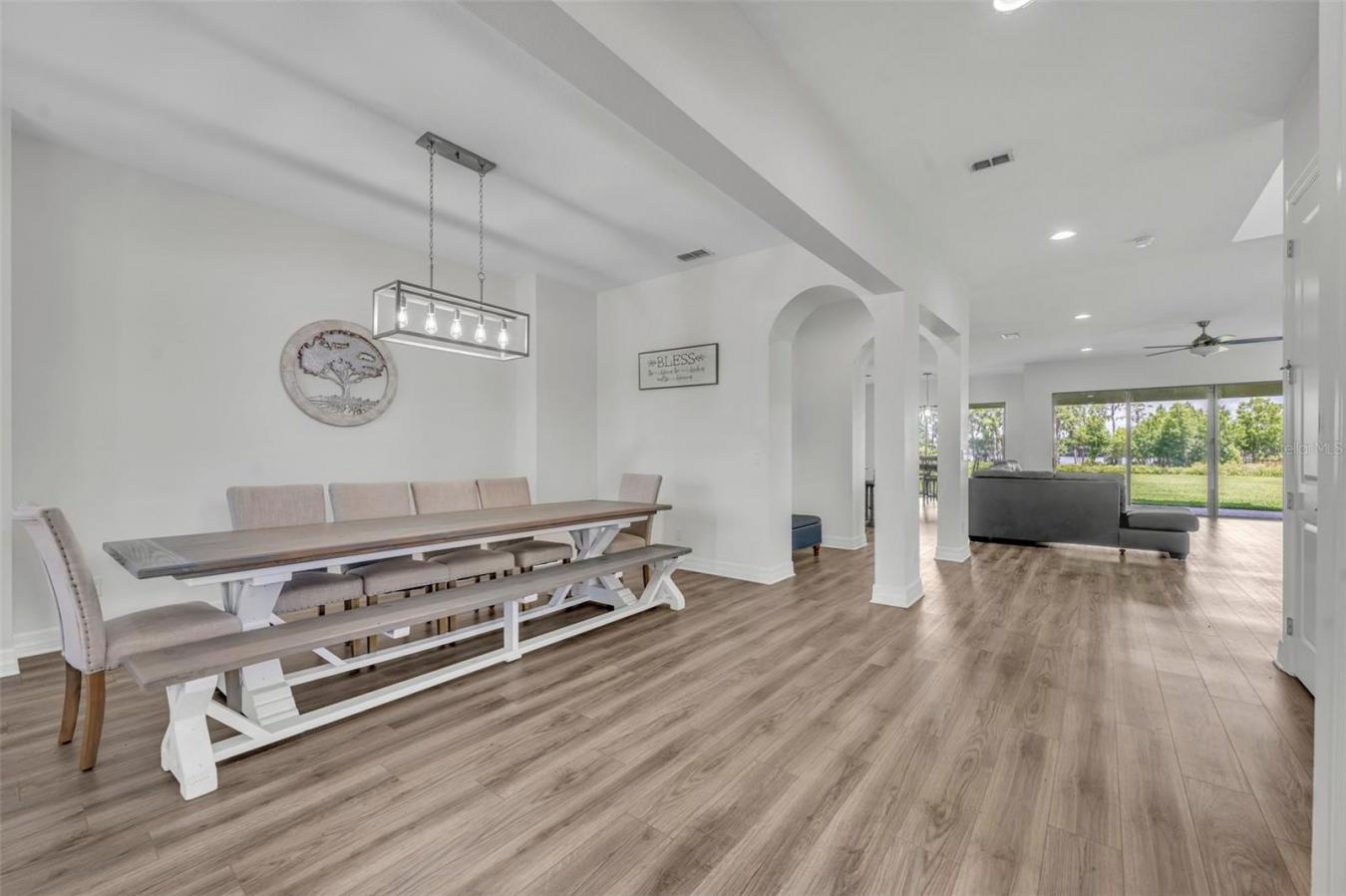 ORLANDO, Florida, 32820, United States, 6 Bedrooms Bedrooms, ,5 BathroomsBathrooms,Residential,For Sale,1828804