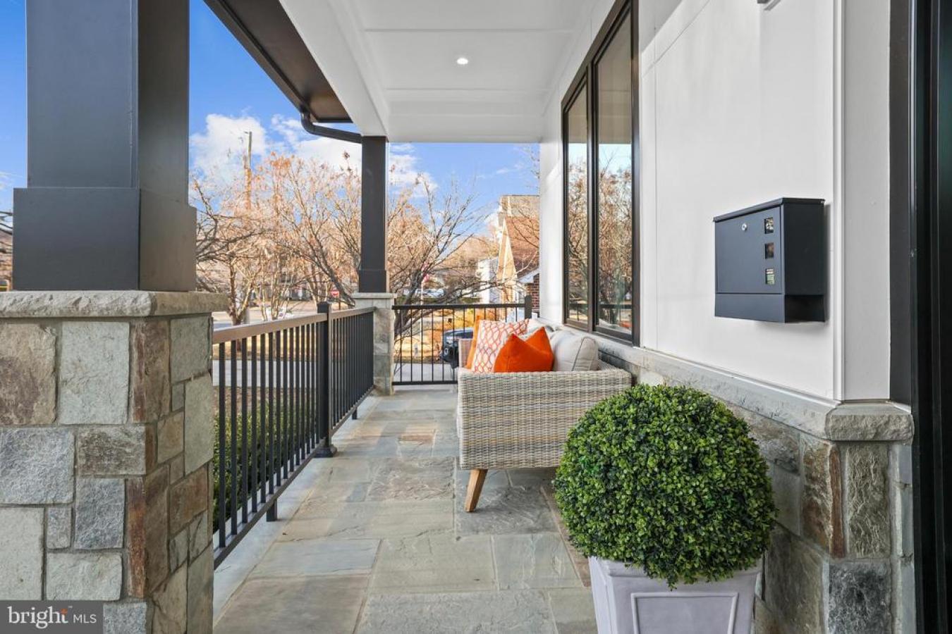 FALLS CHURCH, Virginia, 22043, United States, 8 Bedrooms Bedrooms, ,6 BathroomsBathrooms,Residential,For Sale,1828803